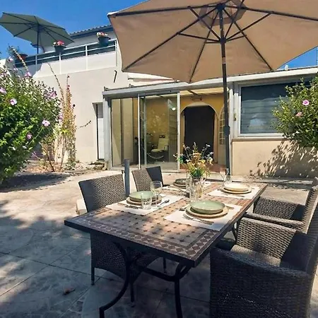 Сasa de vacaciones Charmante Maison Proche *